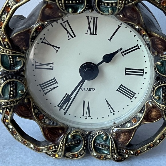 Jeweled Round Battery Operated Table Clock - Picture 5 of 8